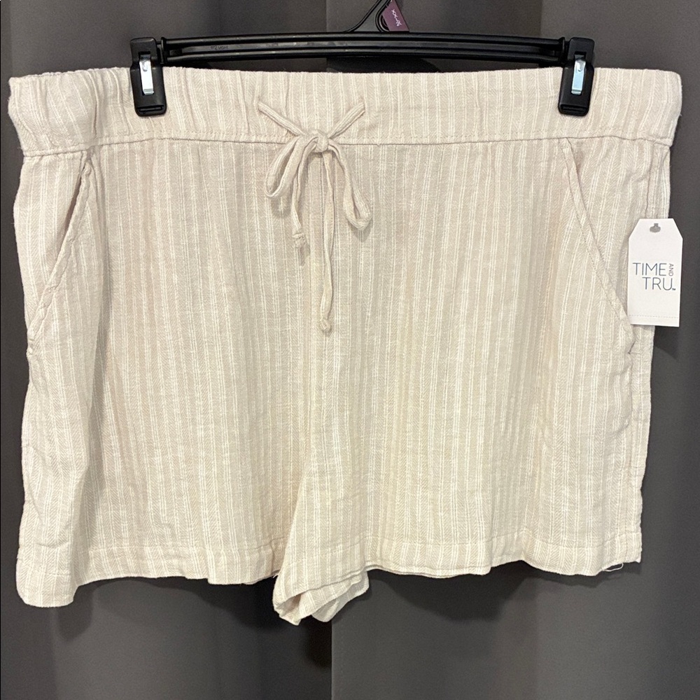 Time and Tru Cream Stripe Linen-Blend Drawstring Shorts